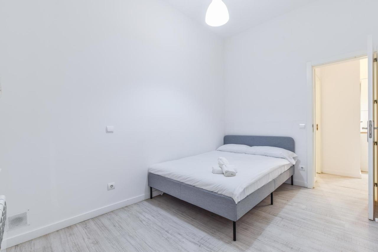 Amplio Apartamento En Malasana Para 6 Personas Apartamento Madri Exterior foto